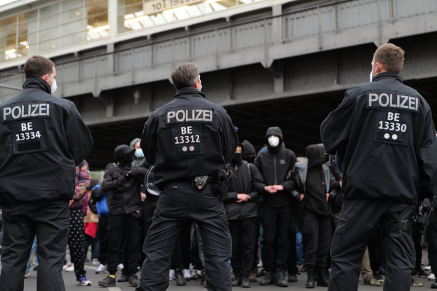 POL-K: 250829-4-K Polizei Köln beendet Besetzung der SPD-Zentrale - Blockade vor dem Werkstor von Deutz AG aufgelöst