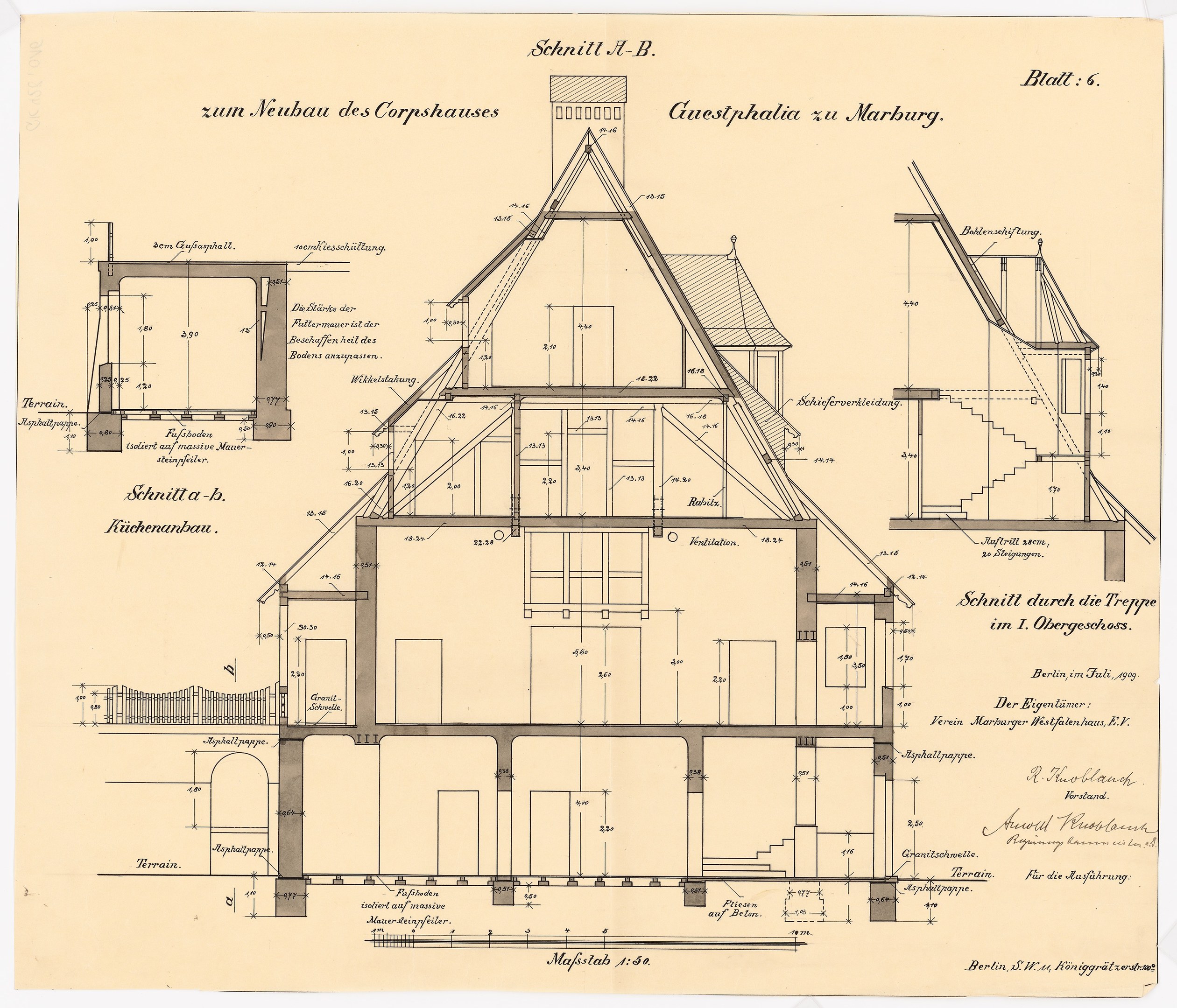 Schwarz-weiß-Zeichnung eines Hauses mit zahlreichen Fenstern und einem Dach, beschriftet als erstes Haus in Deutschland, begleitet von detaillierten Plänen und Text auf Papier.