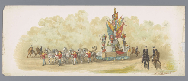 Bild eines Menschen in farbenfrohen Kostümen auf Pferden vor einem geschmückten Karnevalsumzugswagen, mit Bäumen und einem blauen Himmel im Hintergrund.